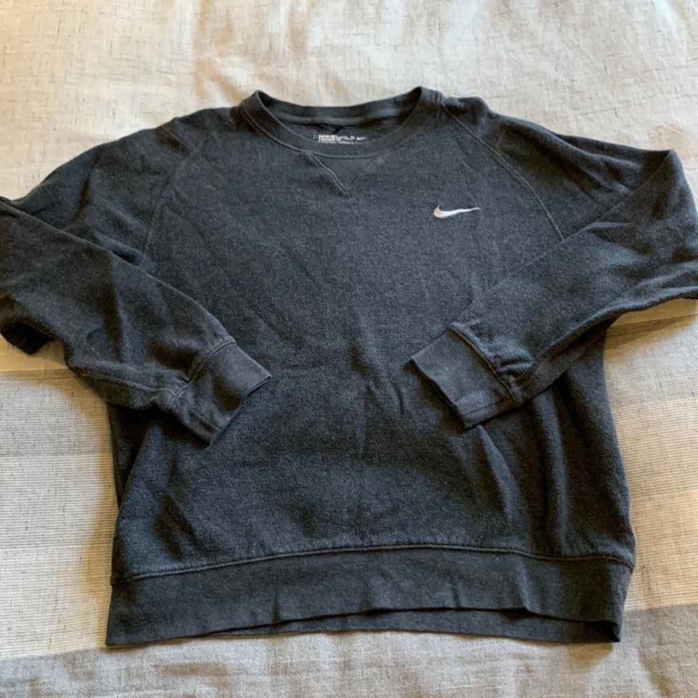 Men’s Nike sweater (charcoal grey)